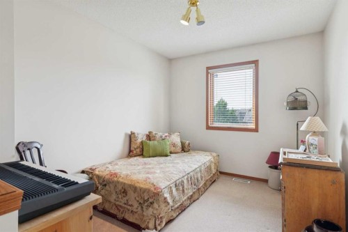 5 Prominence View Sw, Calgary, AB 