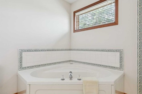 5 Prominence View Sw, Calgary, AB 