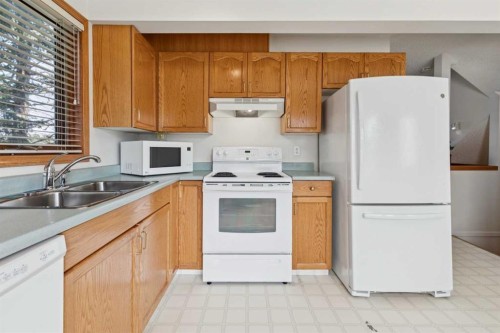 5 Prominence View Sw, Calgary, AB 