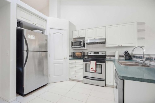 132 San Diego Green Ne, Calgary, AB 