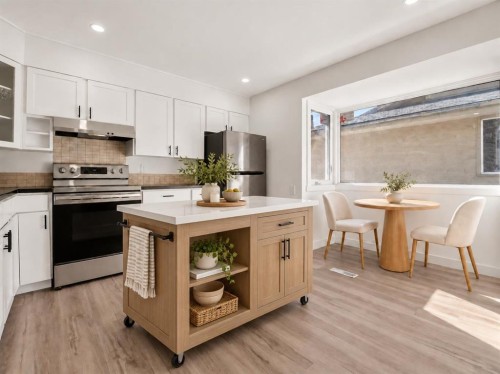 614 Marlborough Way Ne, Calgary, AB 
