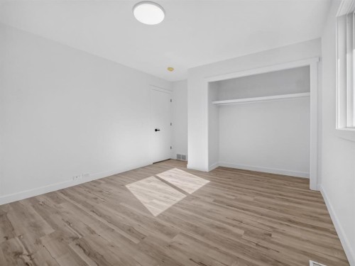 614 Marlborough Way Ne, Calgary, AB 
