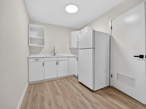 614 Marlborough Way Ne, Calgary, AB 