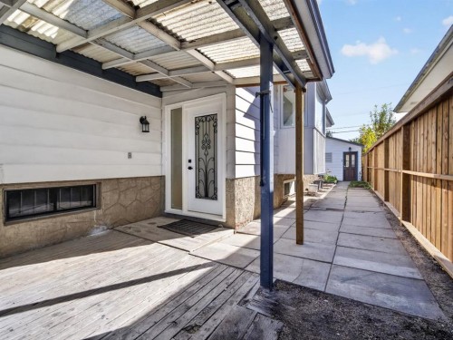 614 Marlborough Way Ne, Calgary, AB 