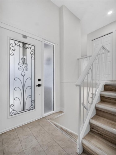 614 Marlborough Way Ne, Calgary, AB 