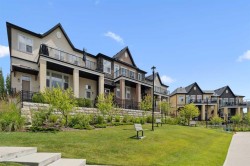 30 Cranbrook Villas SE Calgary, AB T3M 1Z3