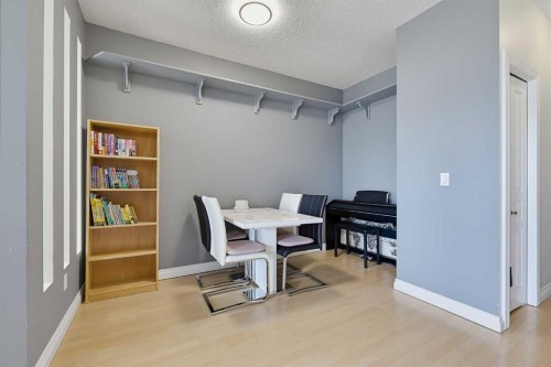 4-117 Rockyledge View Nw, Calgary, AB 