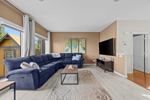 28 Evanspark Circle Nw, Calgary, AB 