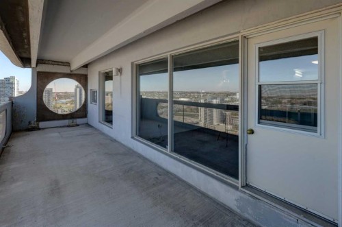 2802-221 6 Avenue Se, Calgary, AB 