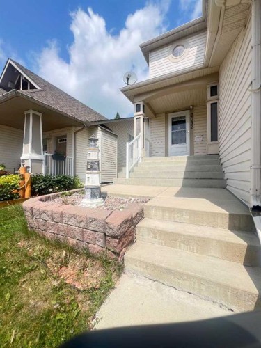 2092 Reunion Boulevard Nw, Airdrie, AB 