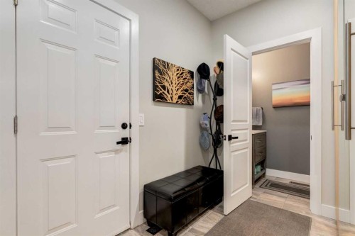 172 Oakmere Way, Chestermere, AB 