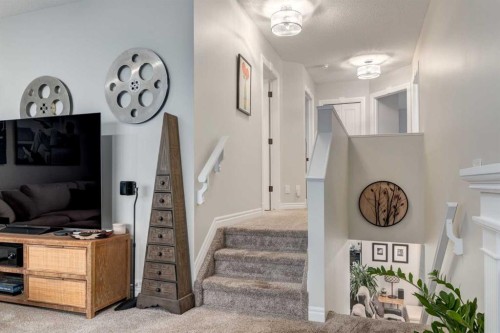 172 Oakmere Way, Chestermere, AB 