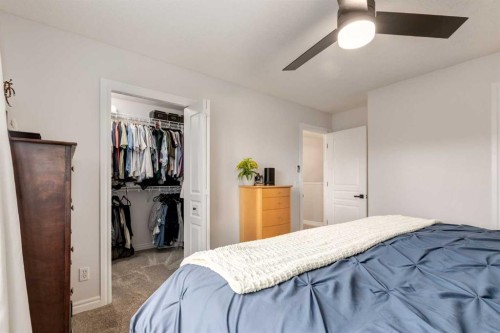 172 Oakmere Way, Chestermere, AB 
