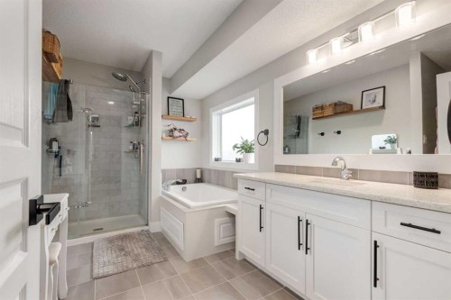 172 Oakmere Way, Chestermere, AB 