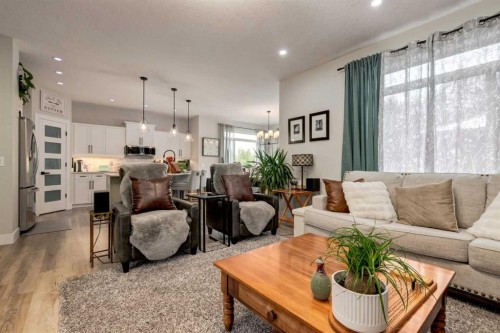172 Oakmere Way, Chestermere, AB 