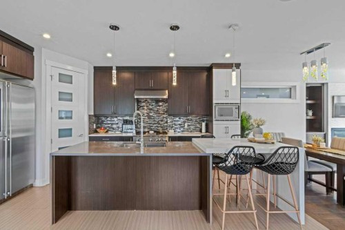 3519 3 Avenue Sw, Calgary, AB 