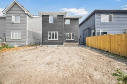 1321 Bayview Point Sw, Airdrie, AB 