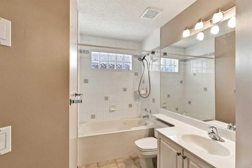 25 Arbour Ridge Park Nw, Calgary, AB 