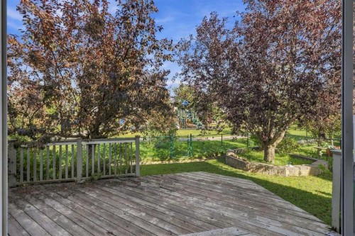25 Arbour Ridge Park Nw, Calgary, AB 