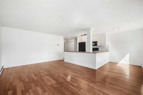 7-2110 15 Street Sw, Calgary, AB 