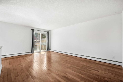 7-2110 15 Street Sw, Calgary, AB 