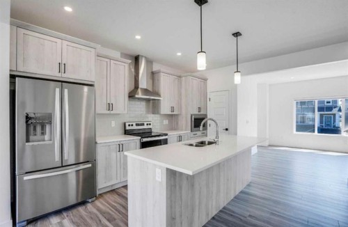 747 BAYVIEW Hill SW, Airdrie, AB T4B 5M5 5
