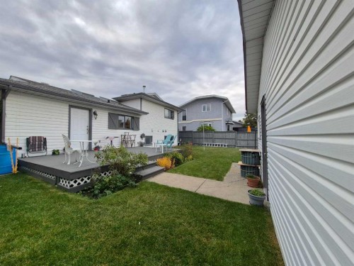5715 58 Avenue, Olds, AB 