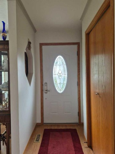 5715 58 Avenue, Olds, AB 