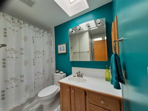 5715 58 Avenue, Olds, AB 