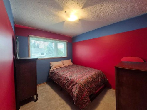 5715 58 Avenue, Olds, AB 