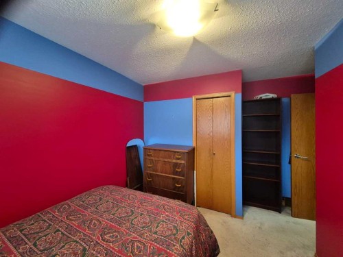 5715 58 Avenue, Olds, AB 