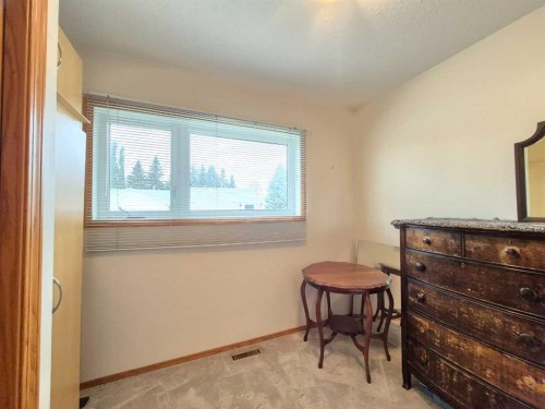 5715 58 Avenue, Olds, AB 