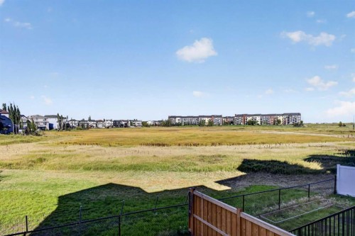 22 Copperhead Bay Se, Calgary, AB 