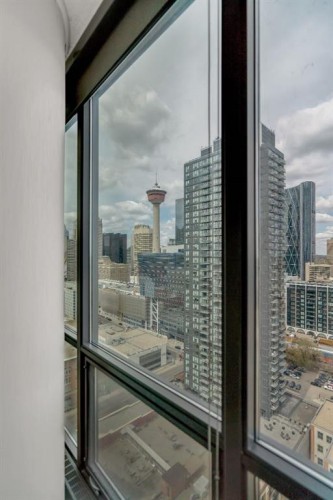 2301-225 11 Avenue Se, Calgary, AB 