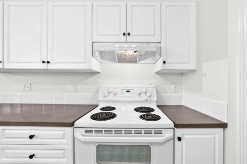 73 Inverness Green Se, Calgary, AB 