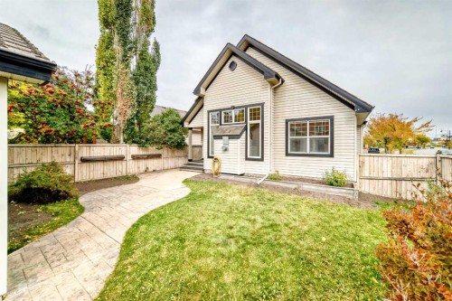 73 Inverness Green Se, Calgary, AB 