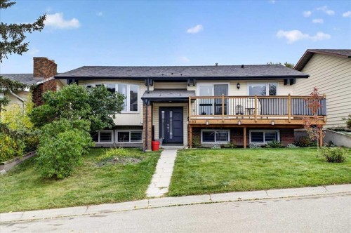 63 Beaconsfield Way Nw, Calgary, AB 