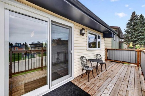 63 Beaconsfield Way Nw, Calgary, AB 