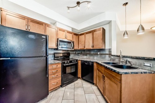 443-26 Val Gardena View Sw, Calgary, AB 