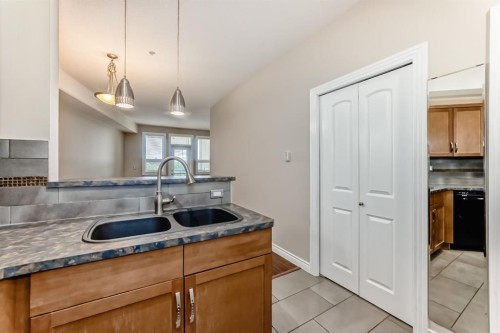 443-26 Val Gardena View Sw, Calgary, AB 