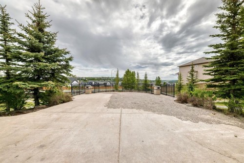 443-26 Val Gardena View Sw, Calgary, AB 