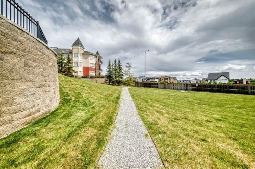 443-26 Val Gardena View Sw, Calgary, AB 