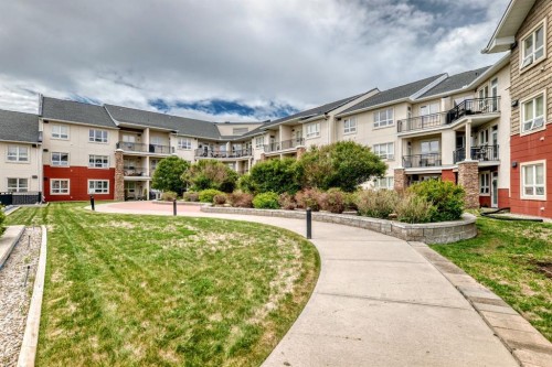 443-26 Val Gardena View Sw, Calgary, AB 