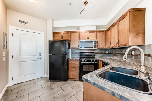 443-26 Val Gardena View Sw, Calgary, AB 