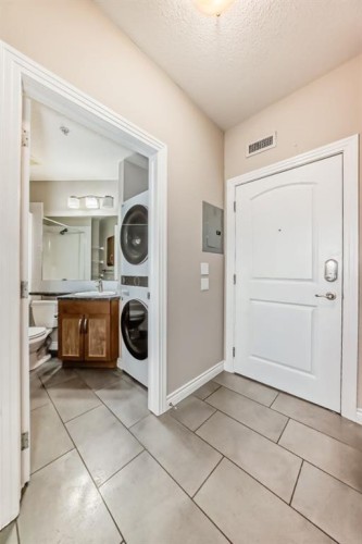 443-26 Val Gardena View Sw, Calgary, AB 