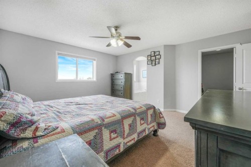 237 Saddlecrest Way Ne, Calgary, AB 