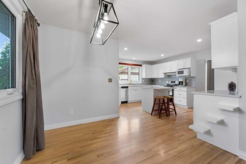 479 Bracewood Crescent Sw, Calgary, AB 