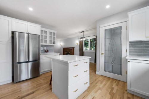 479 Bracewood Crescent Sw, Calgary, AB 