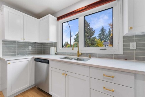 479 Bracewood Crescent Sw, Calgary, AB 