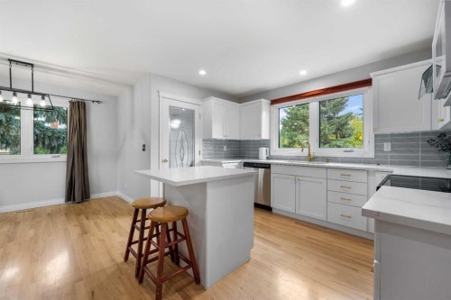 479 Bracewood Crescent Sw, Calgary, AB 